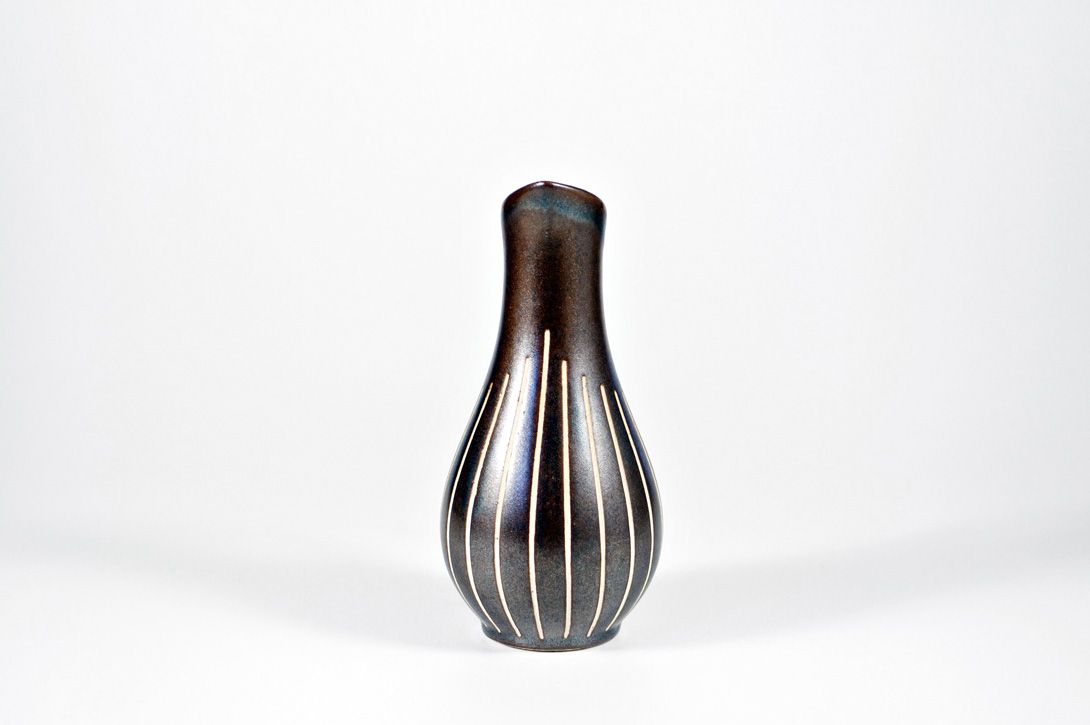 Foto Dark Brown Ceramic Jug Vase h21 B6