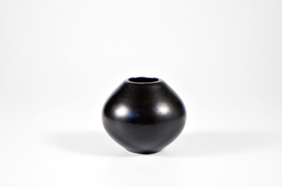 Foto Black Lama Vase h8 B5