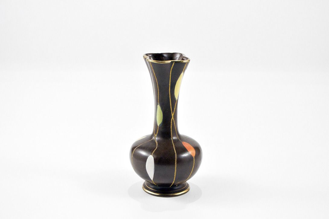 Foto Black Vase Big Belly Elongated Neck h18 A6