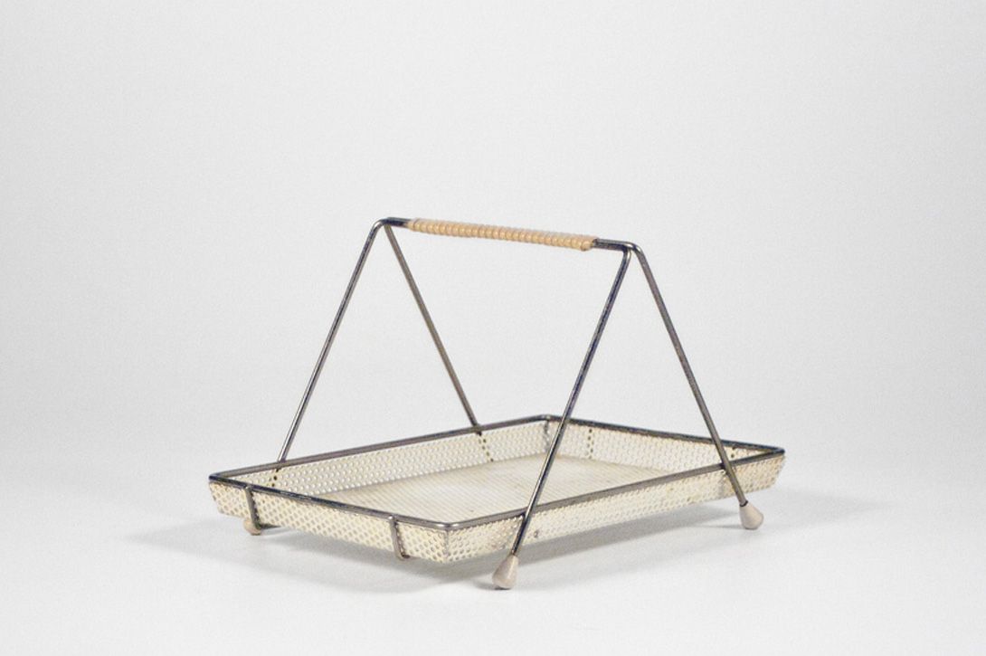 Foto White and Chrome Serving Tray