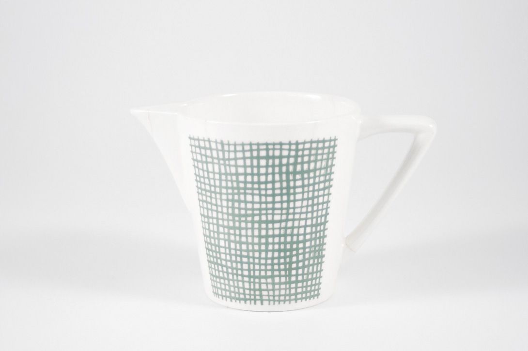Foto White Jug with Teal Grid Design