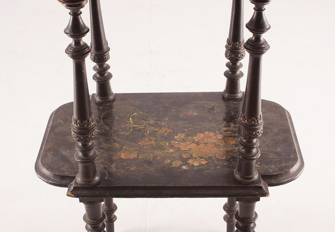 Foto High Two-Piece Wilhelminian Side Table with Flower Patterns 1895 h79x53x37