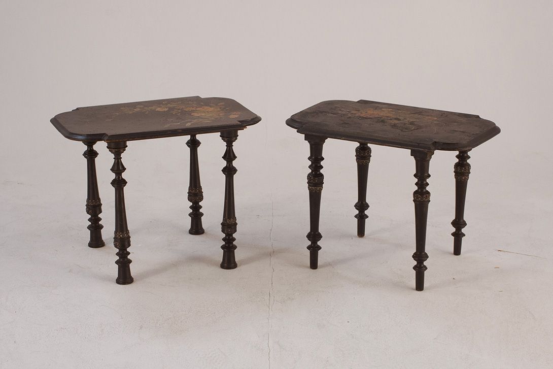 Foto High Two-Piece Wilhelminian Side Table with Flower Patterns 1895 h79x53x37