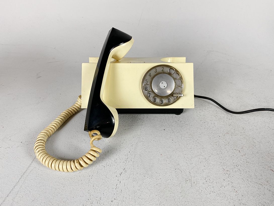 Foto Color block Rotary Telephone