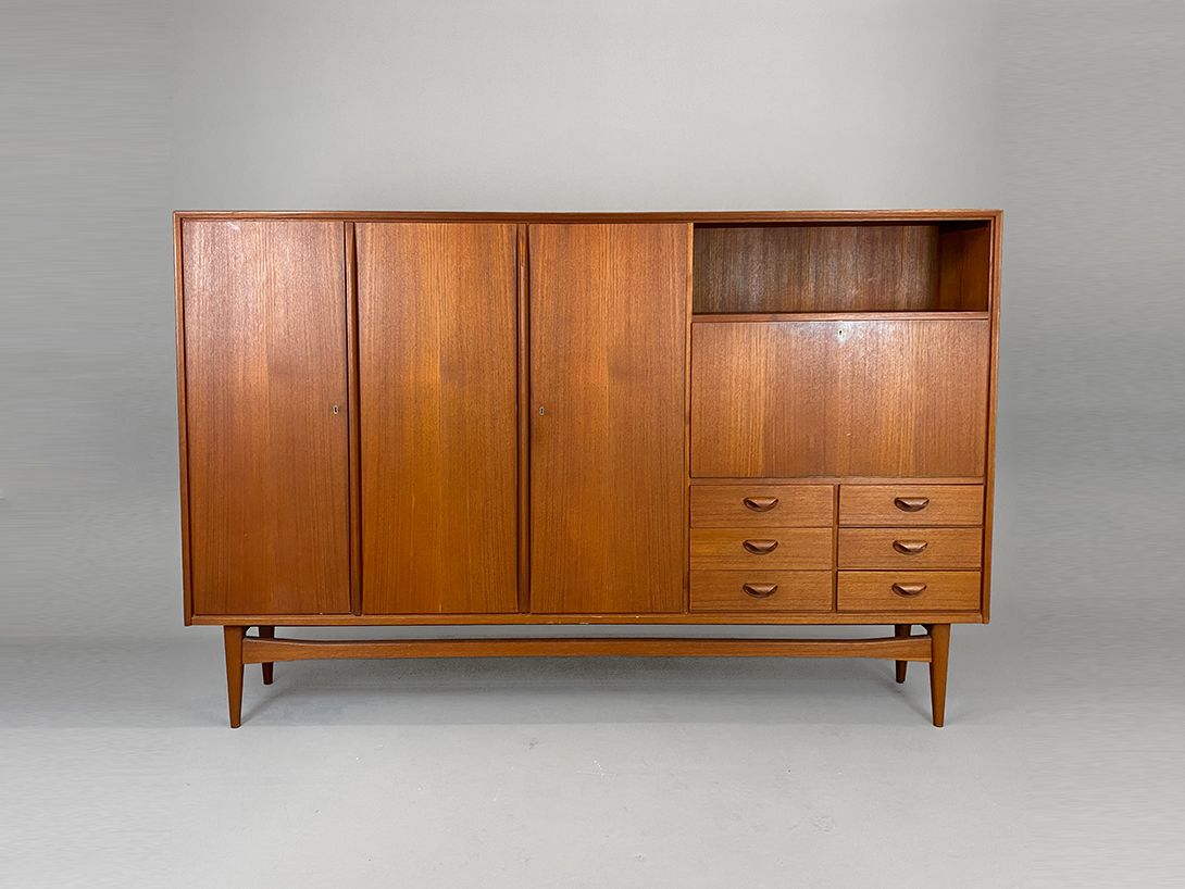 Foto Huge Teak Cabinet h150x250x41