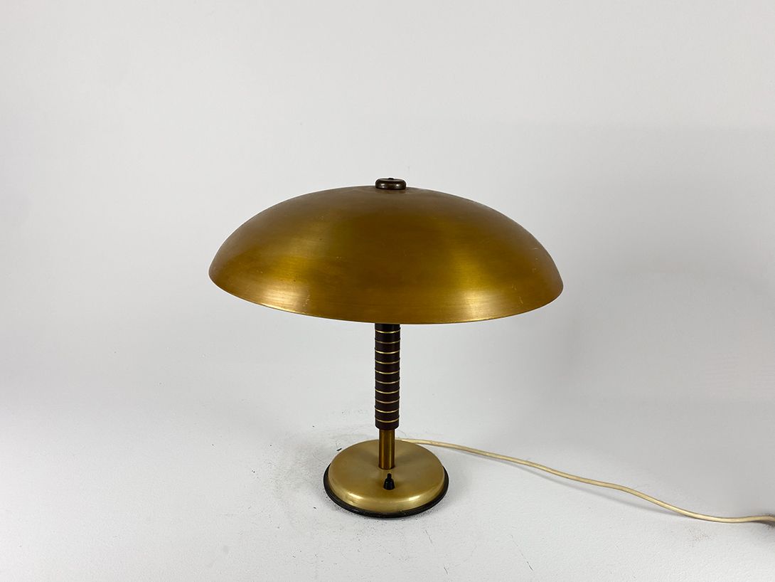 Foto Matte Gold Bauhaus Desk Lamp h42