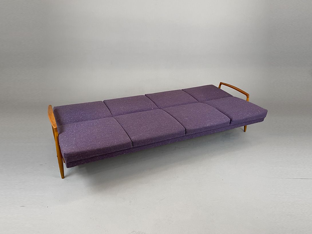 Foto Purple Midcentury Bed Sofa