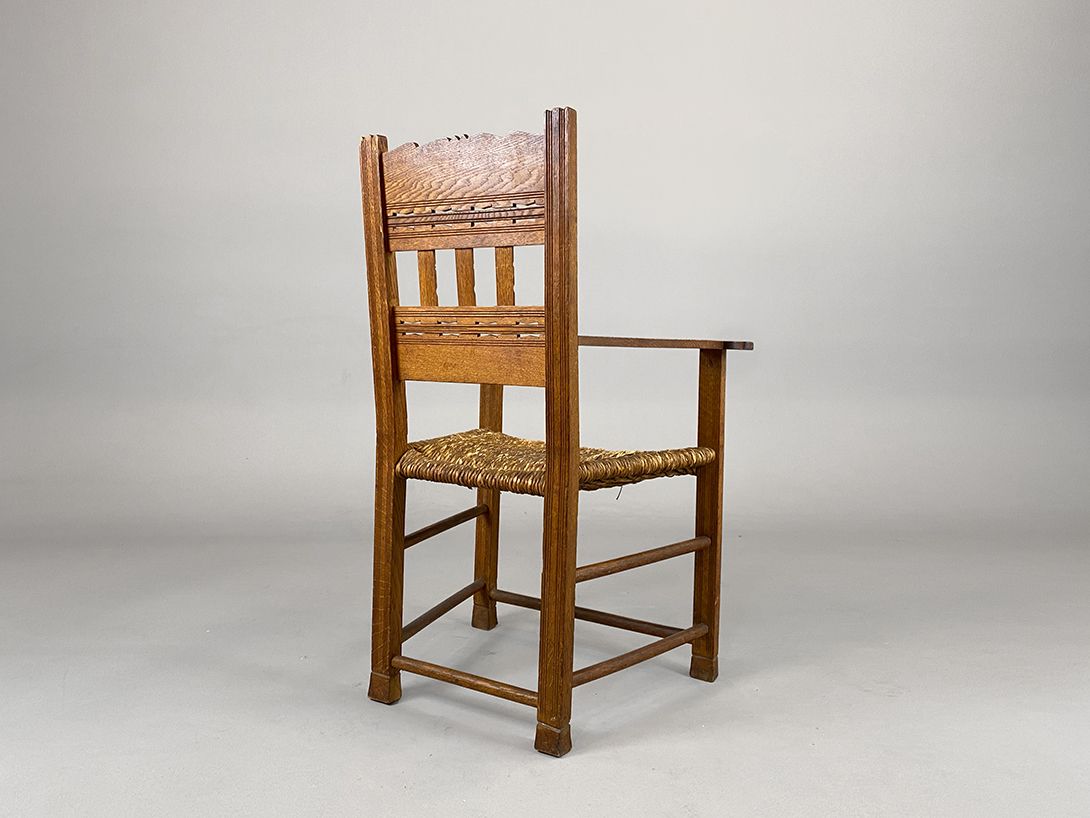 Foto Worpswede Carved and Woven Armchair