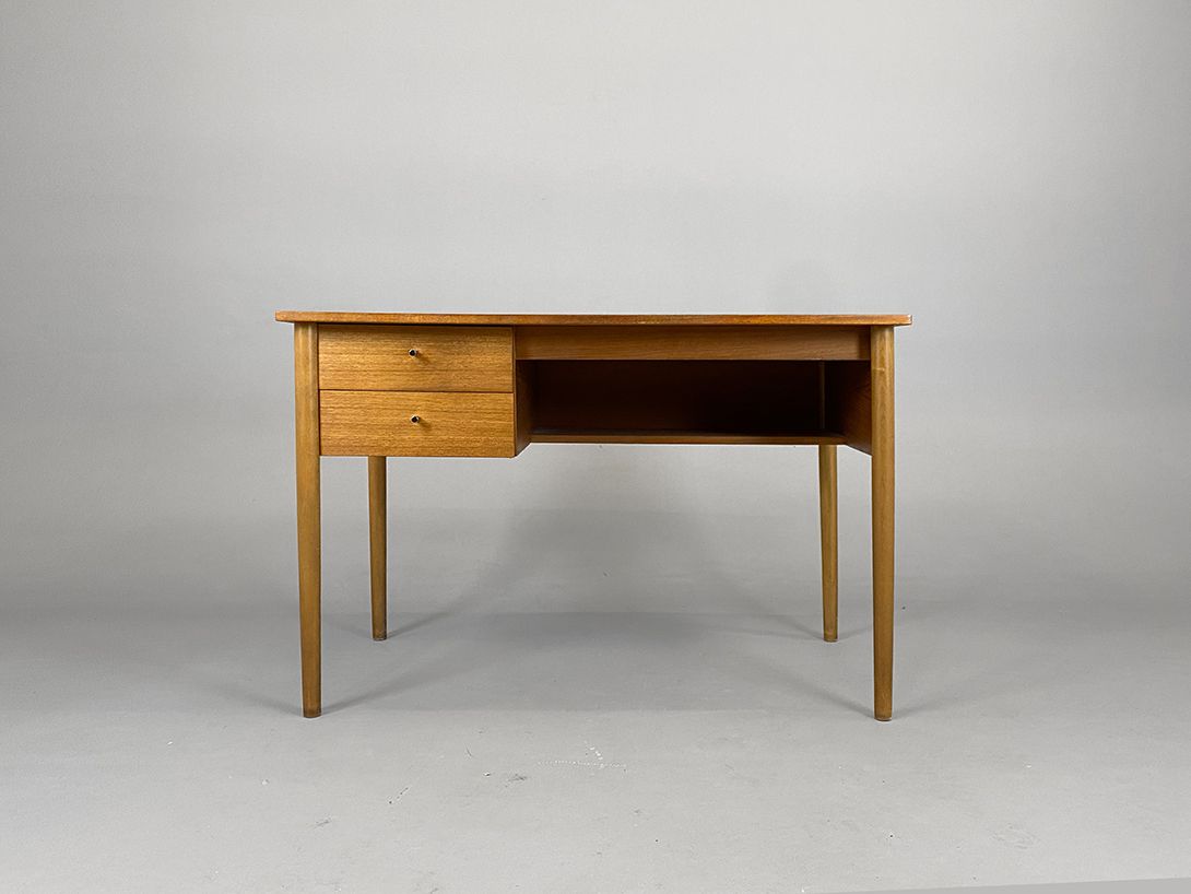 Foto Simple Wooden Desk with Drawers h72x115x65