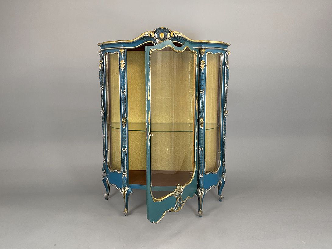 Foto Huge Blue and Gold Cabinet, Filmschauspielschule Berlin Grunewald 1915