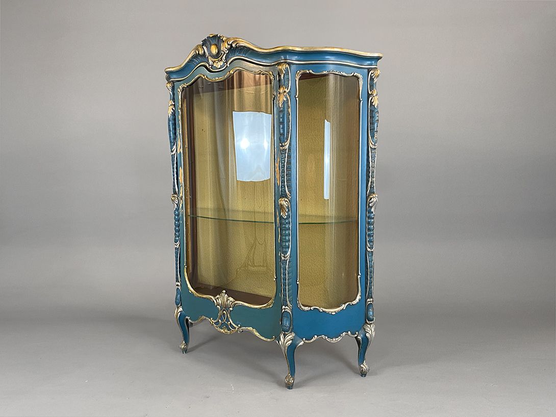 Foto Huge Blue and Gold Cabinet, Filmschauspielschule Berlin Grunewald 1915