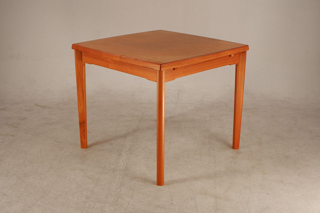 Foto Expandable Square Teak Dining Table h73x84x84