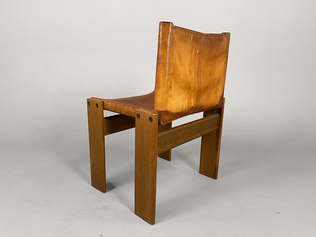 Foto Dark Brown Leather Afra &#038; Tobia Scarpa Monk Chair Italy 1975