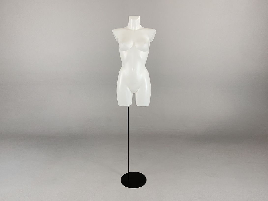 Foto Graceful White Model Window Bust Stand