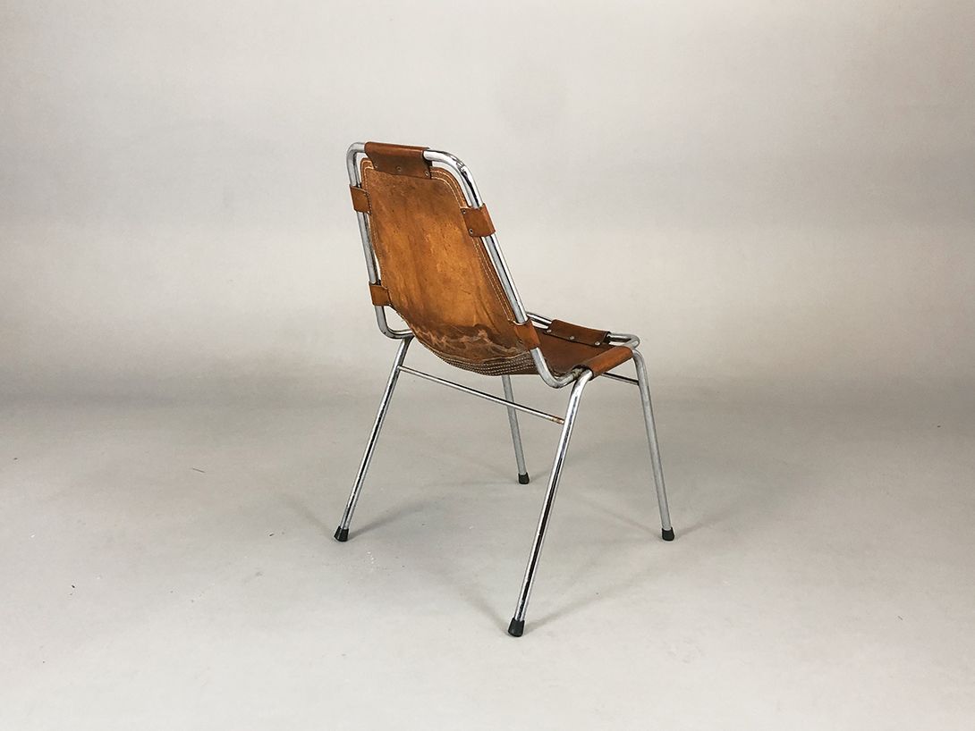 Foto Charlotte Perriand Les Arcs Chair, Dark Brown, 1970