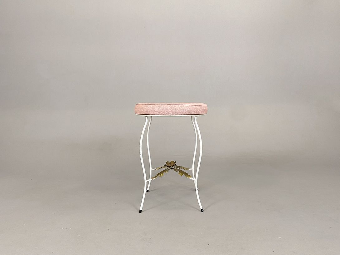 Foto Royal Rose Stool with Leaf Ornament