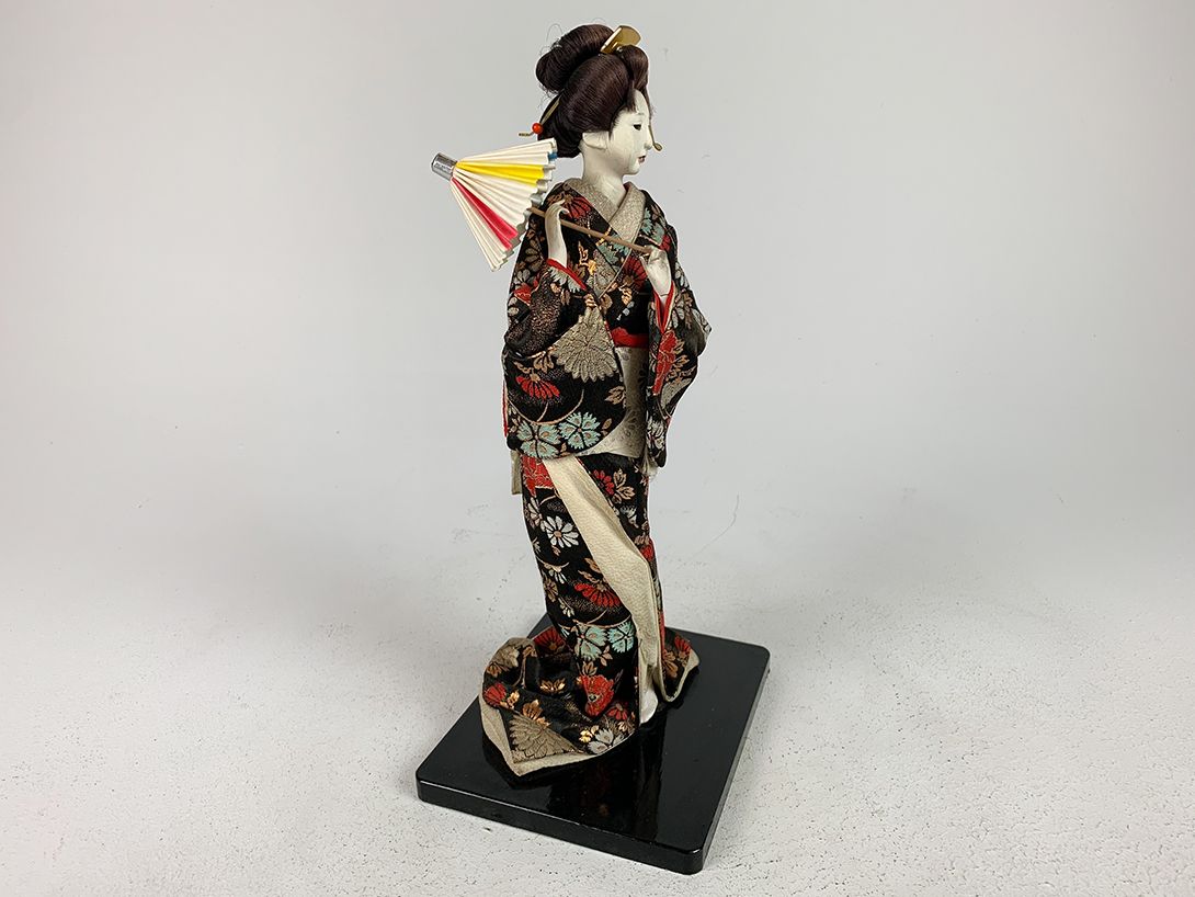 Foto Geisha Doll Figurine Black Dress h37