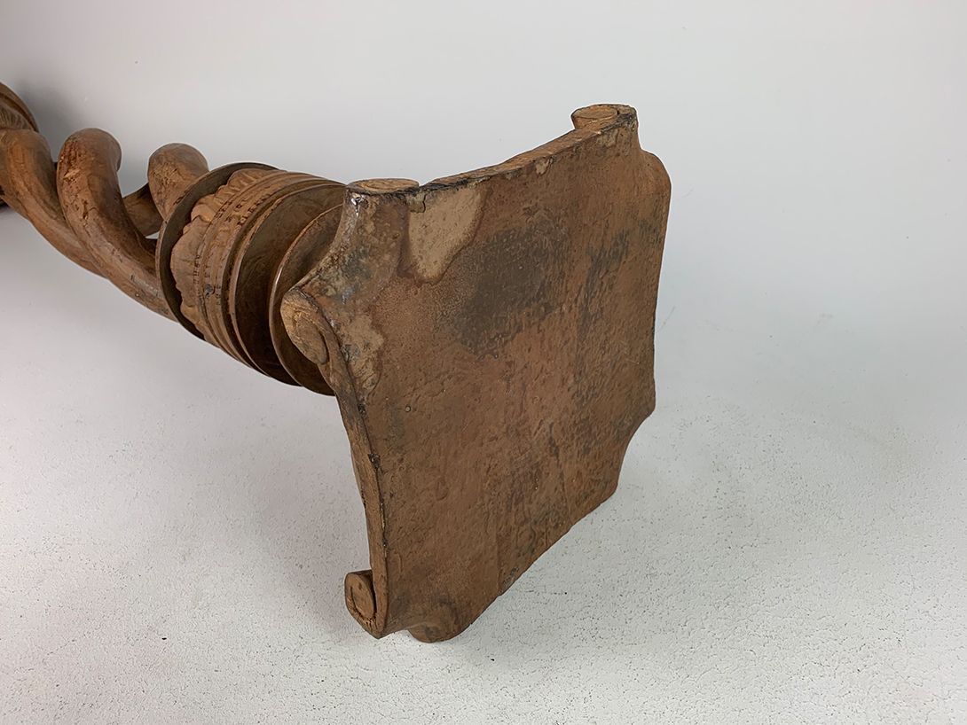 Foto Intertwined Wooden Column h110