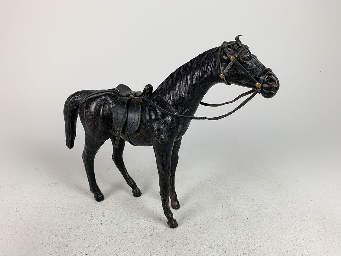 Foto Black Leather Horse Figurine h31