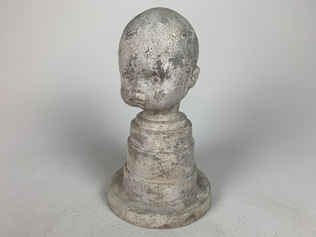 Foto Stone Look Doll&#8217;s Head Sculpture Small h31