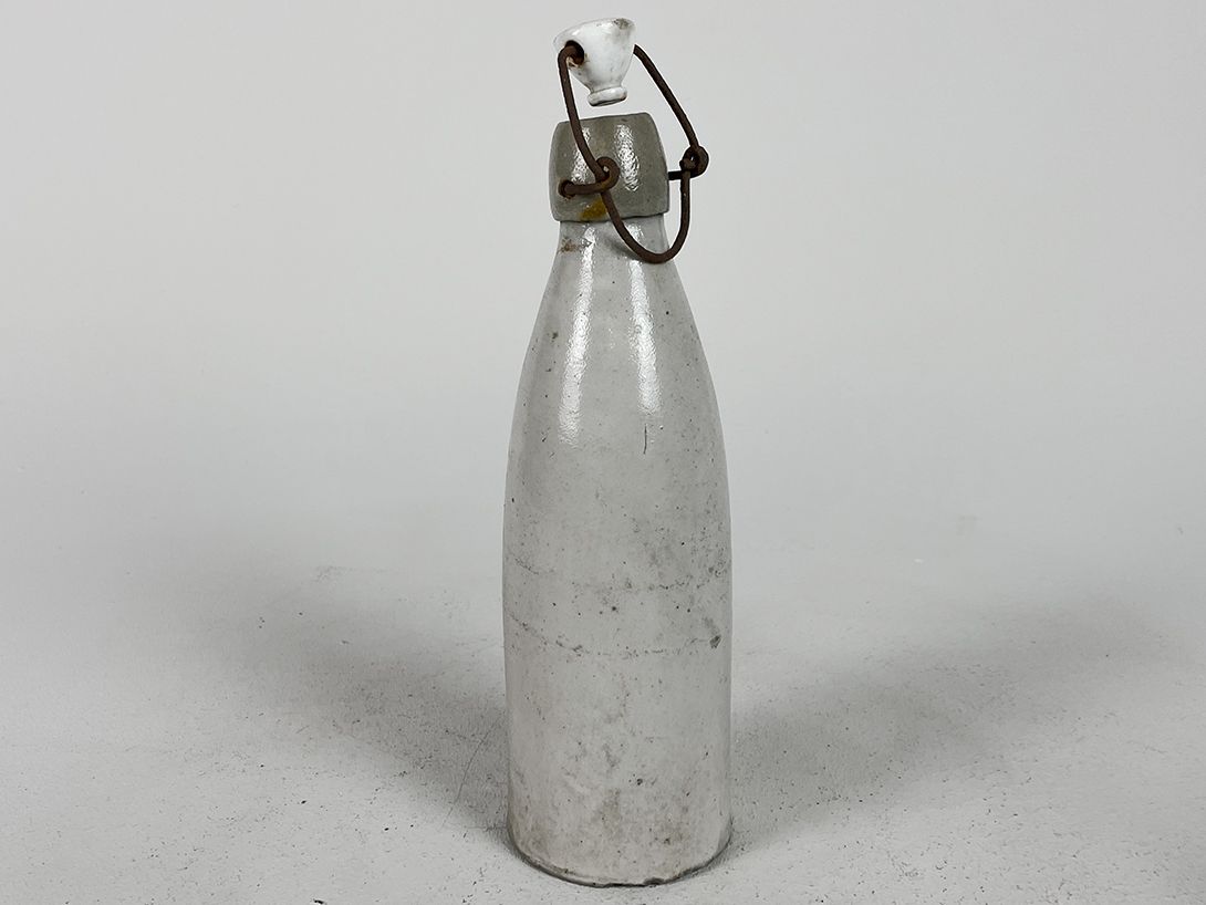 Foto Stoneware Drinking Bottle with Clip Closure