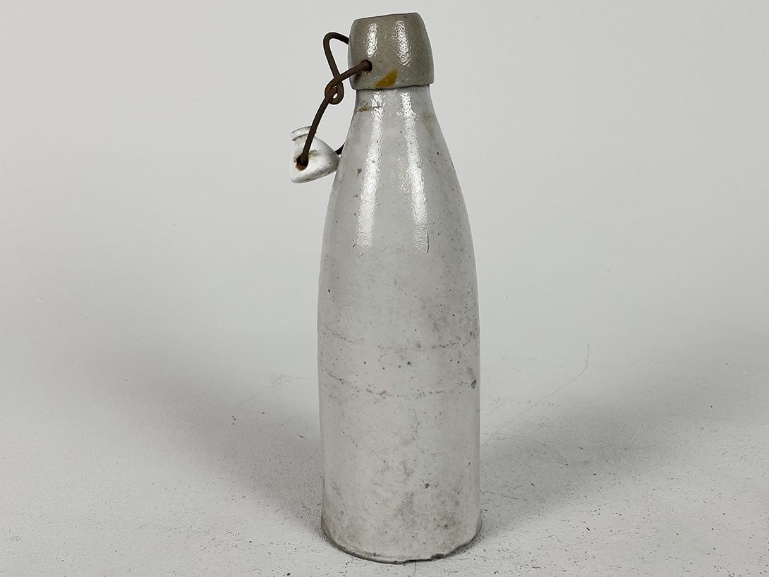 Foto Stoneware Drinking Bottle with Clip Closure