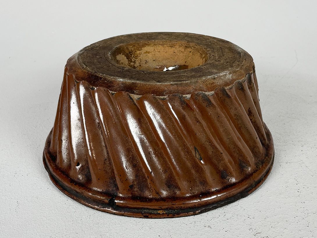 Foto Brown Ceramic Baking Tin