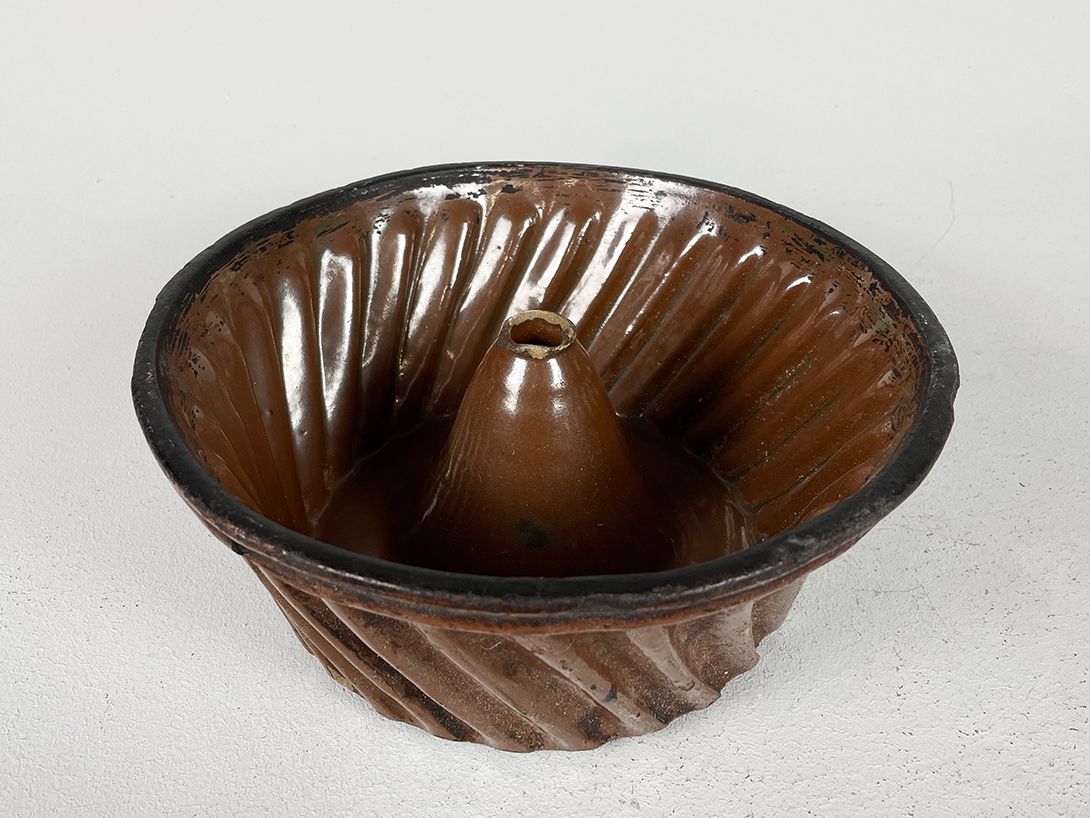 Foto Brown Ceramic Baking Tin
