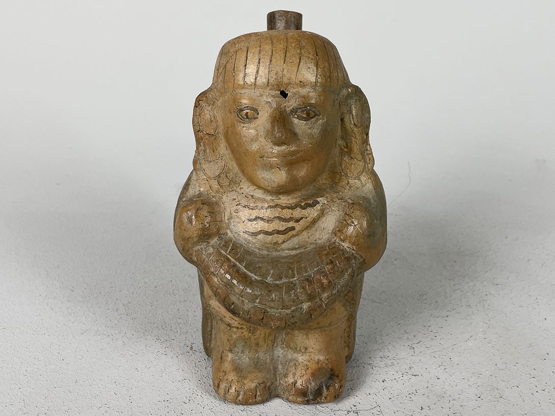 Foto Indian Water Pipe Figure