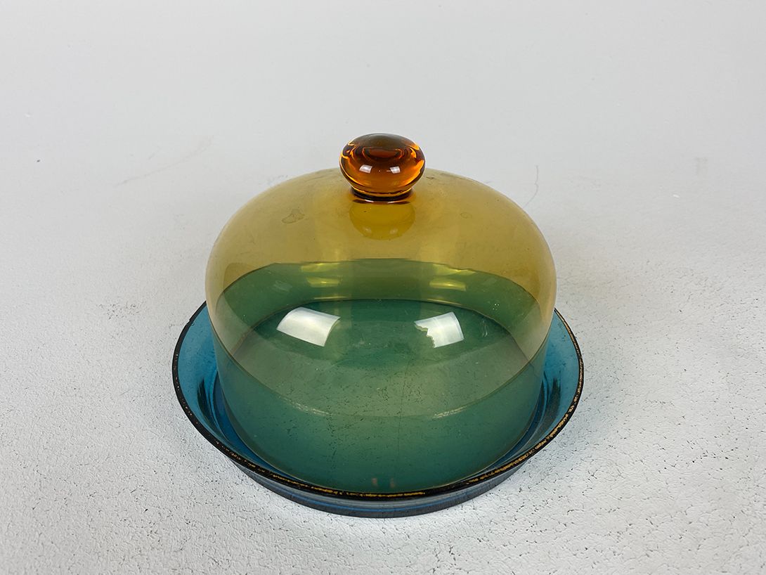 Foto Yellow and Blue Glass Bell Jar
