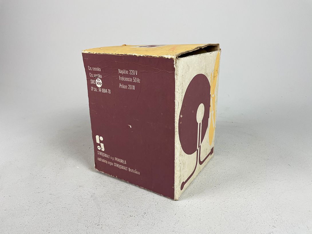 Foto Small Propeller Desk Fan Czech Republic //