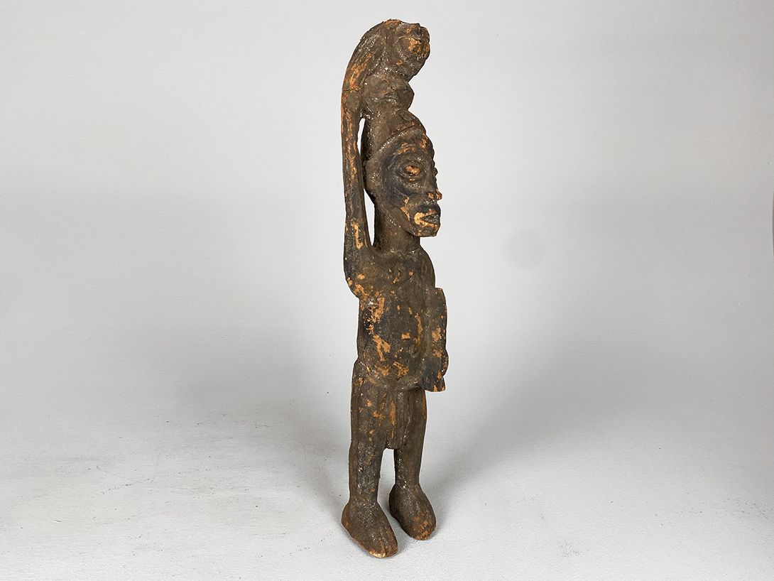 Foto African Water Carrier Sculpture h61