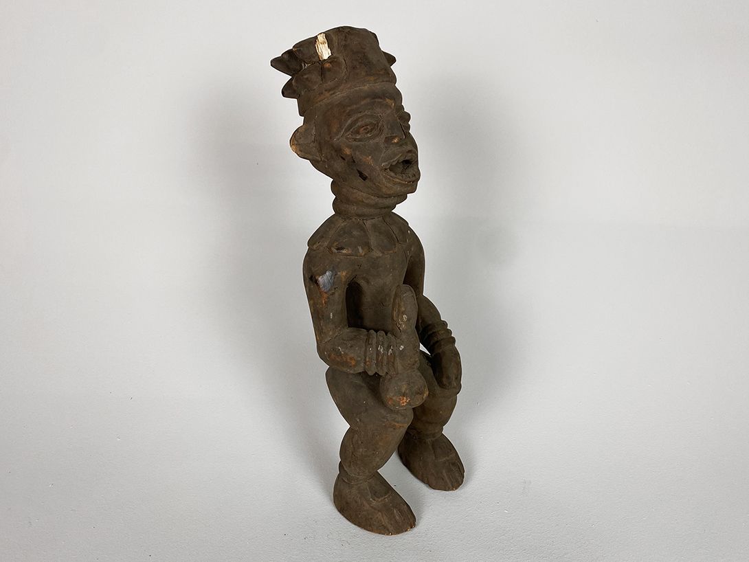Foto African Wooden Sculpture h62