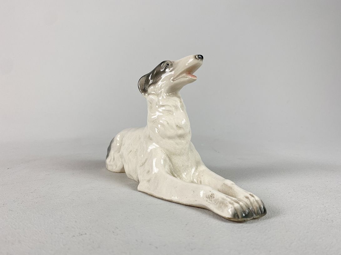 Foto Small Porcelain Dog Greyhound h13