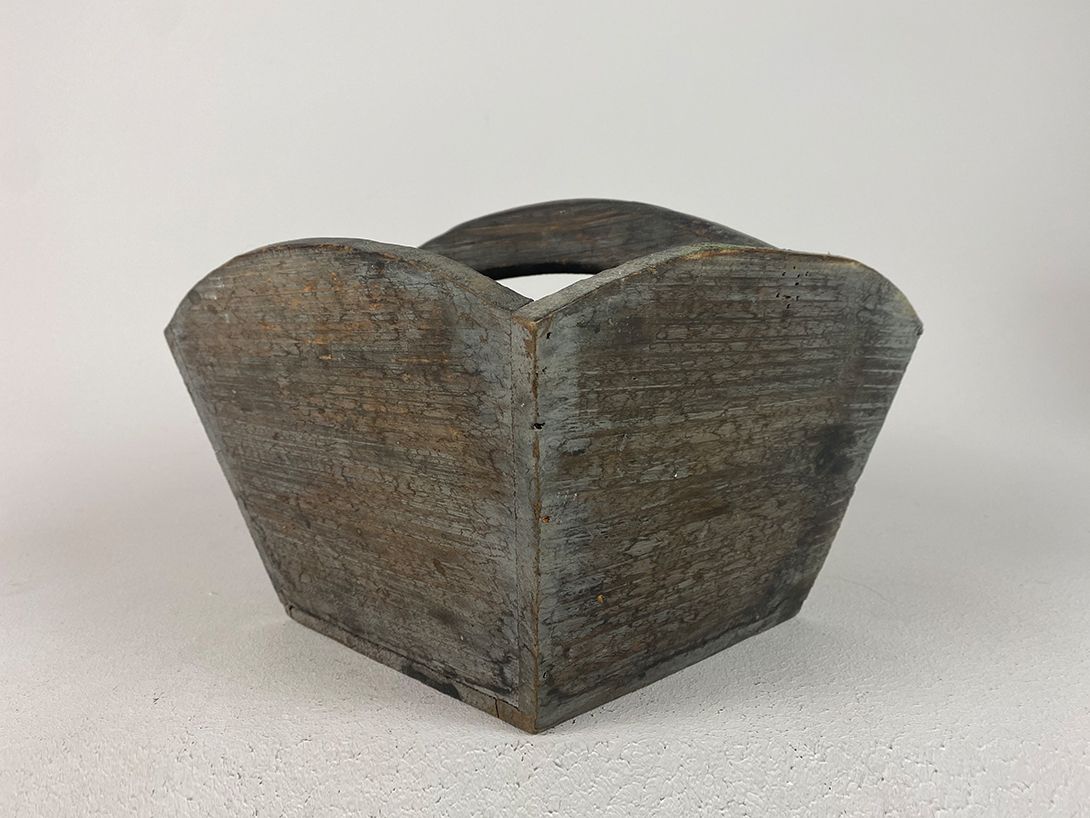 Foto Grey Wooden Basket h18