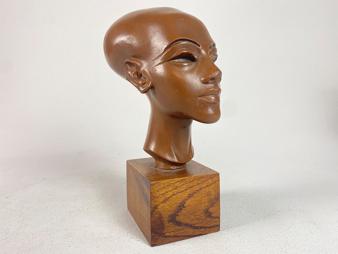 Foto Figurine Head of a Woman h28x16x13