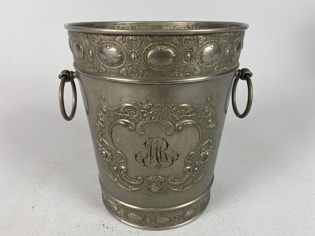 Foto Antique Silver Champagne Cooler