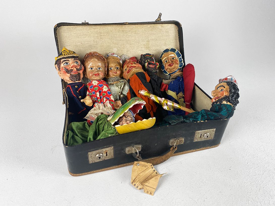 Foto 10 Old and Classic Hand Puppets Kasperle&#038;Seppel Munich 1942