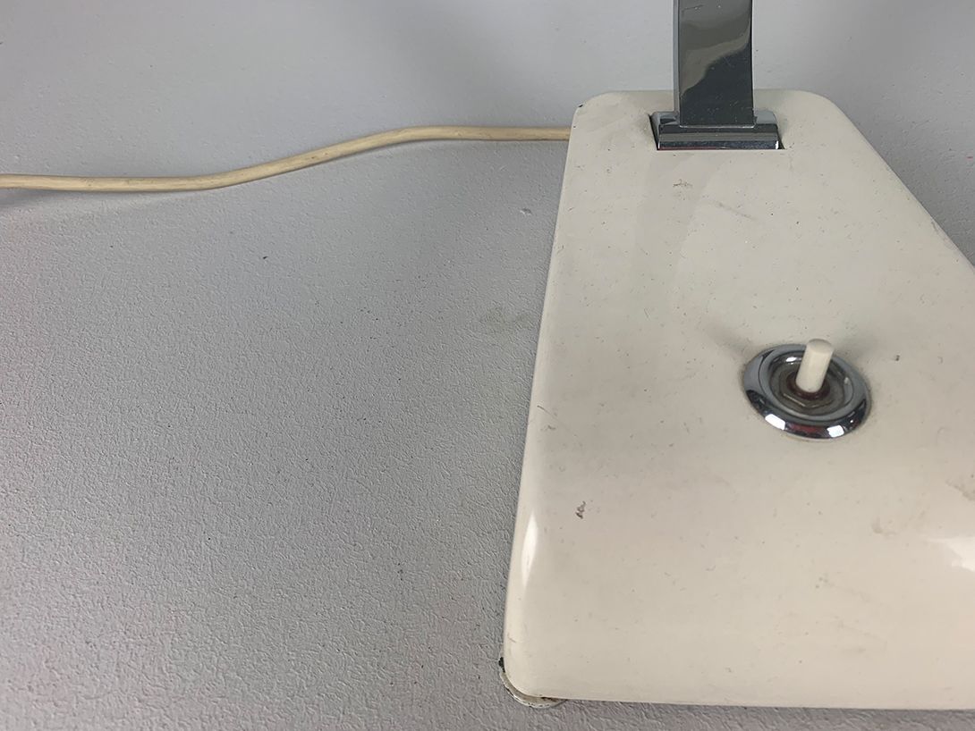 Foto White Metal Desk Lamp US Air Force Berlin 1963 h40
