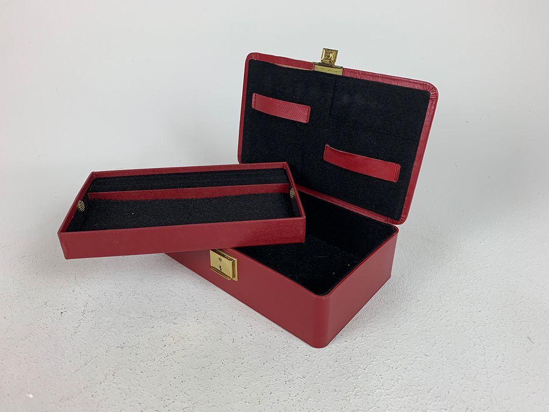 Foto Red Leather Jewelry Case 22x13cm