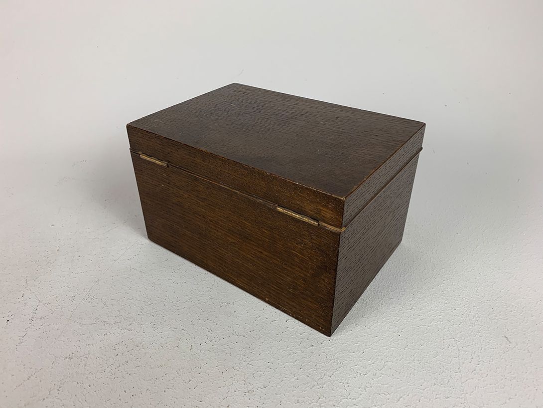 Foto Classic Antique Wooden Box h13x22x15