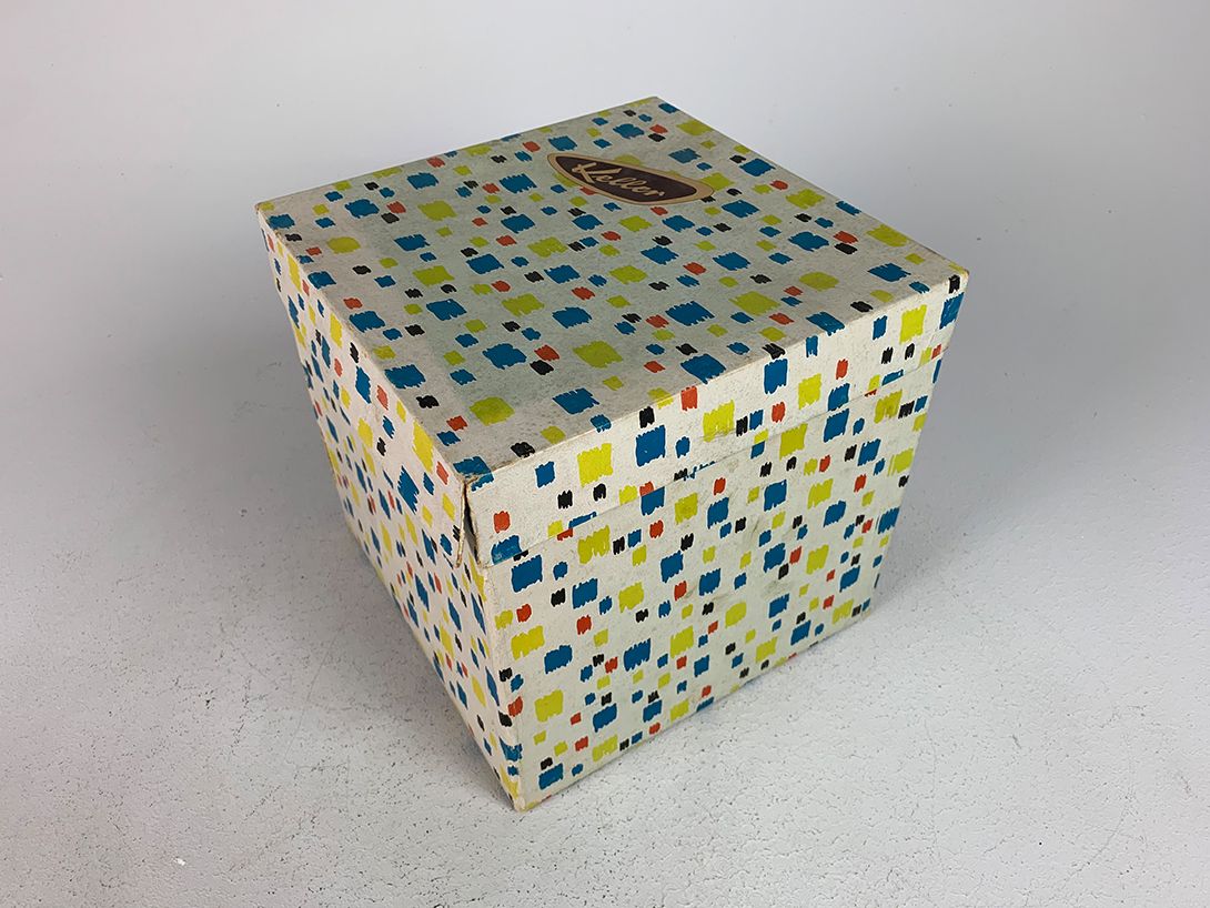 Foto Keller Cardboard Box with Colorful Pattern 1951 h22x22cm