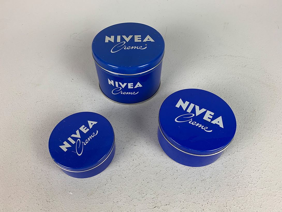 Foto Nivea Tin Boxes, different sizes