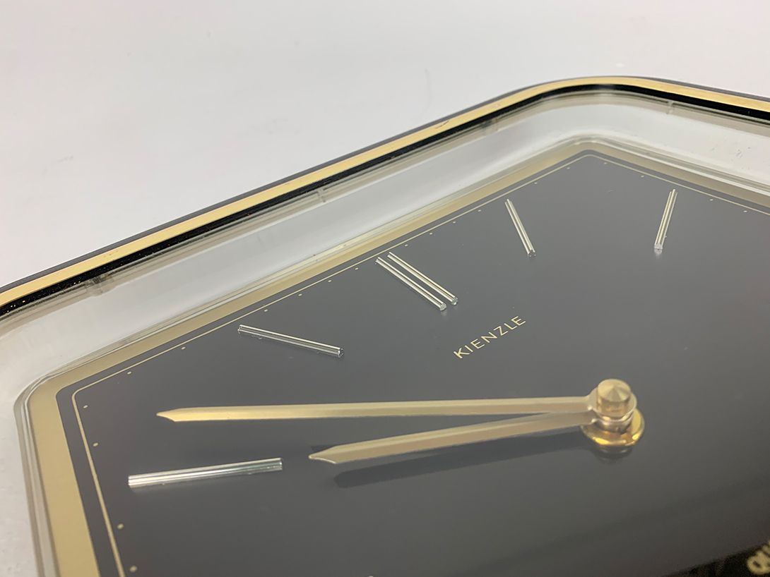 Foto Kienzle Quartz Plexi and Metal Square Wall Clock h28