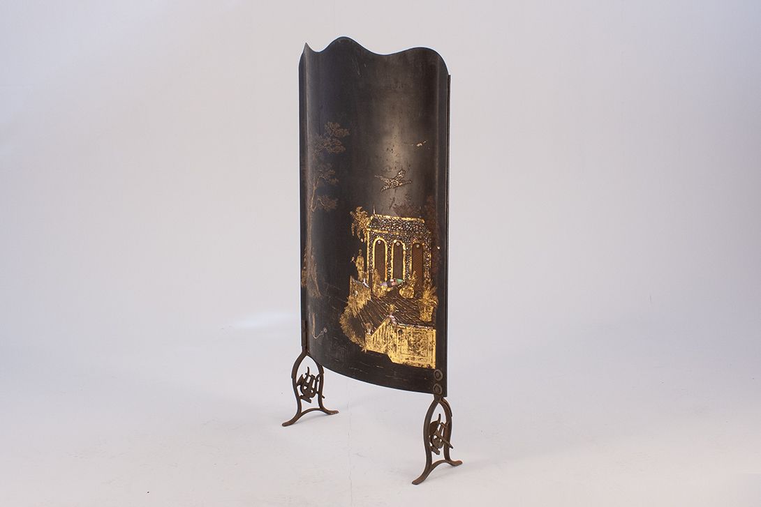 Foto Fireplace Cover with Brass Details