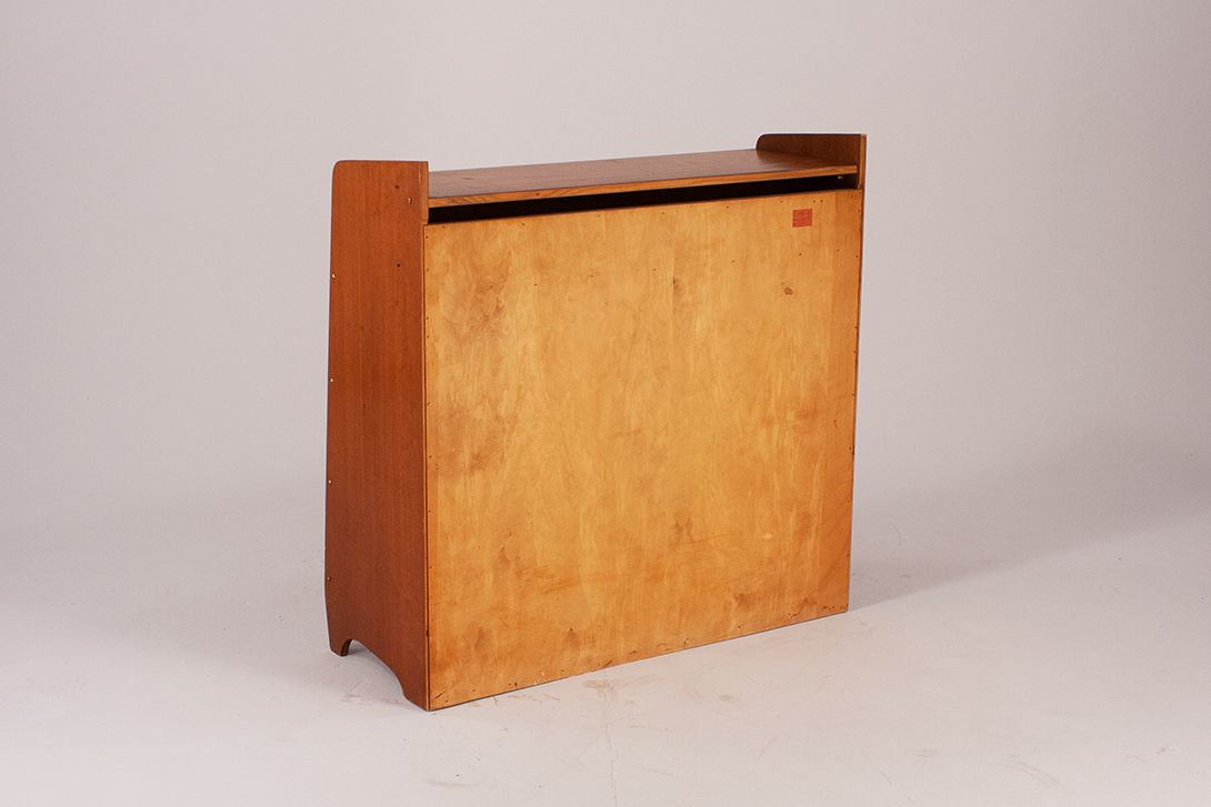 Foto Wooden Shoe Cabinet Berlin 1960