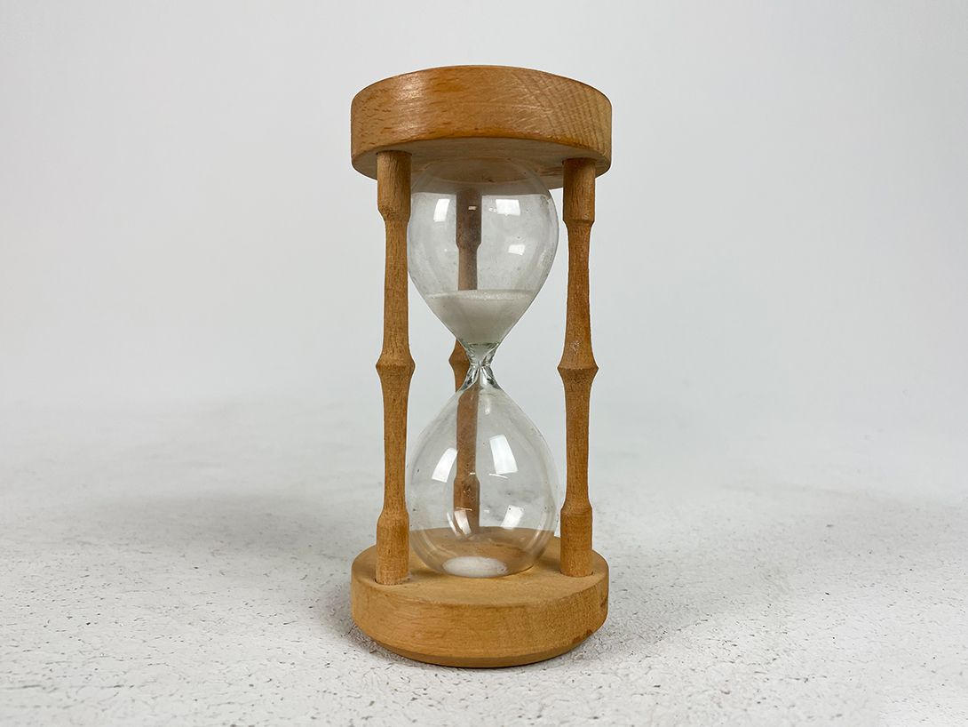 Foto Wooden Hourglass h13x7