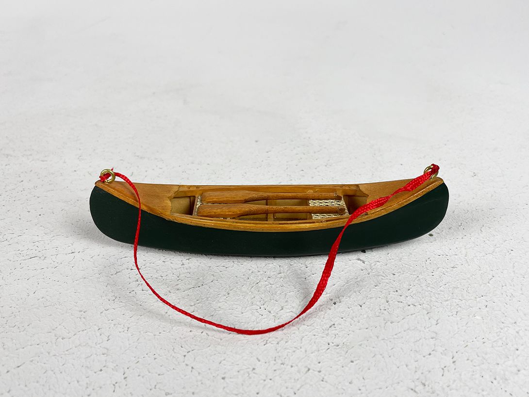 Foto Tiny Toy Canoe
