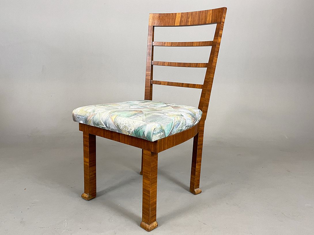 Foto Dining Chair with Abstract Cushion 1978