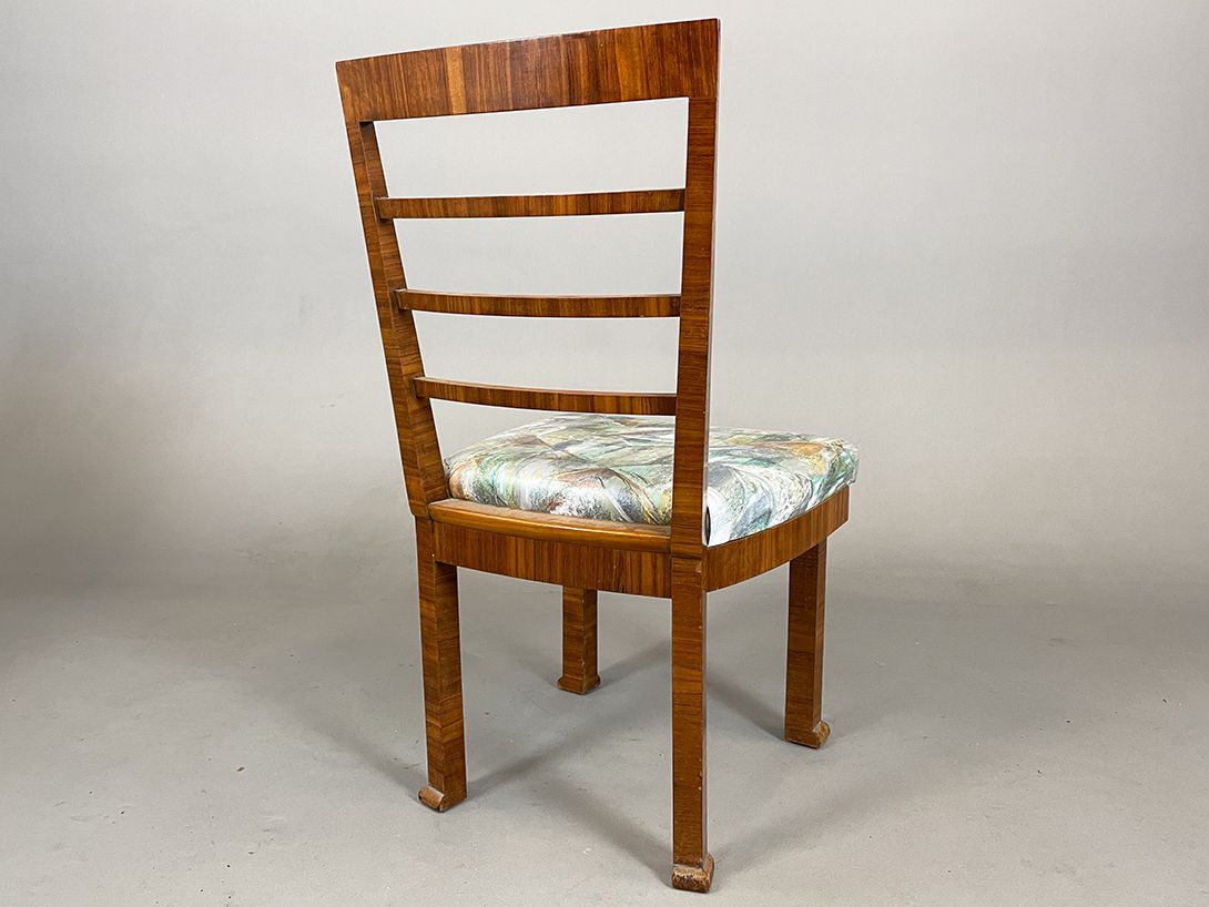 Foto Dining Chair with Abstract Cushion 1978